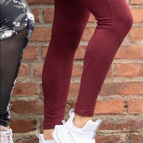 3 pairs women’s leggings size small - Picture 4 of 8